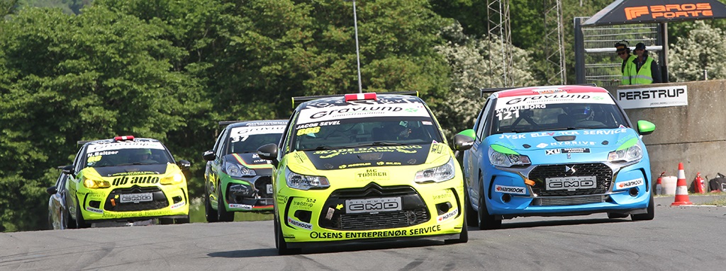 I DS3 Cup fører Jacob Sevel efter sin kanonstart på sæsonen hvor han scorede maksimum point.
(Foto: Motorsporten.dk)